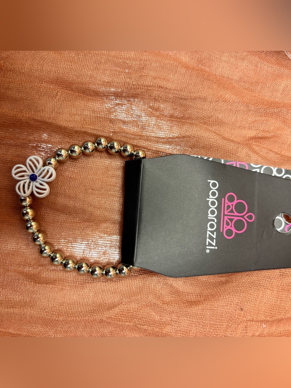 paparazzi Gold Beaded Stretch Bracelet with White Flower Charm